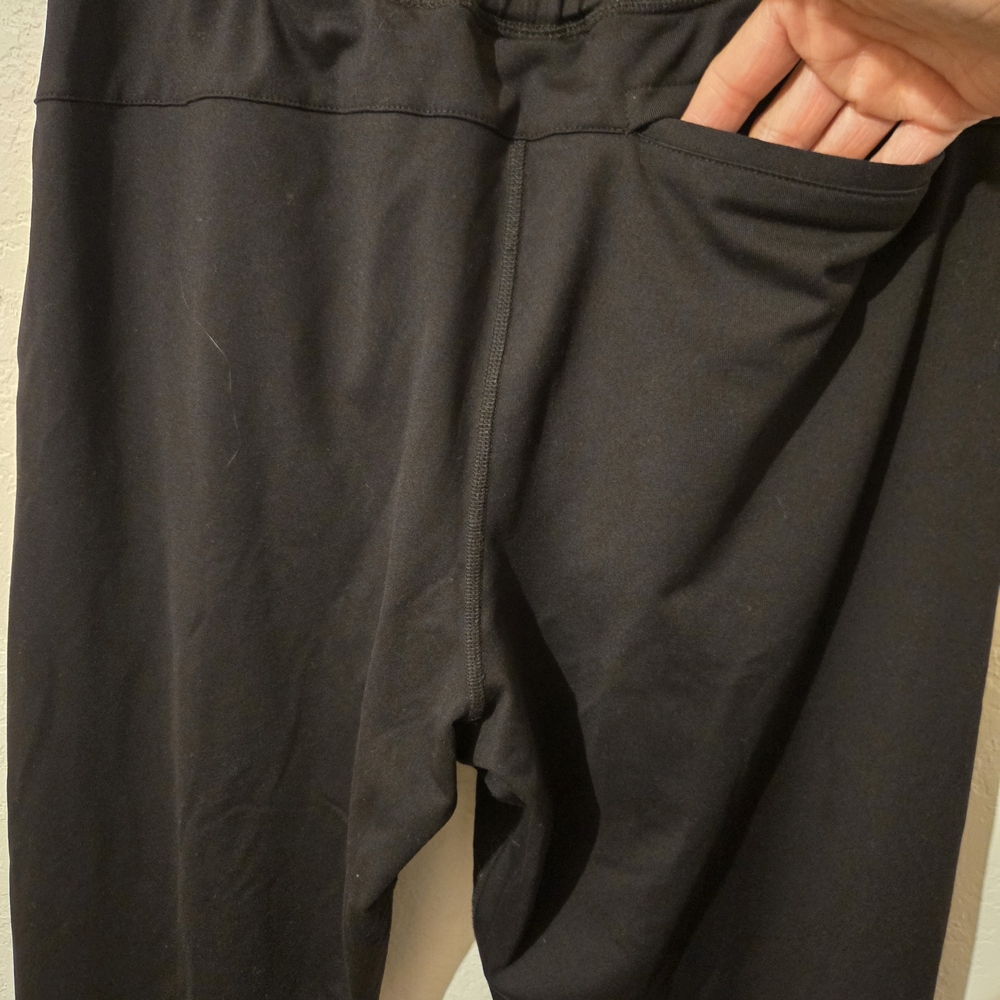 Alphalete Black Joggers - Picture 5 of 7